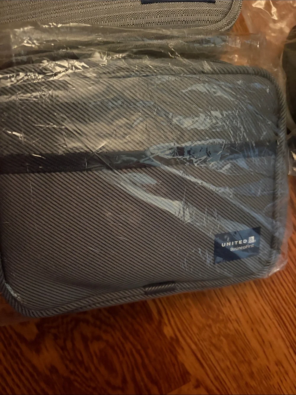 NEW SEALED 3x United Airlines Travel Set Amenity